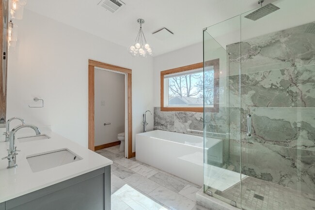 Building Photo - 6706 Fisher Rd