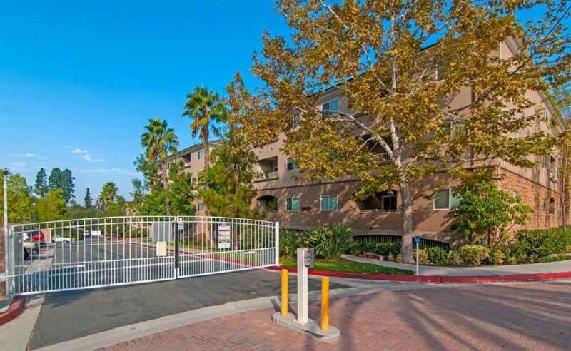 Building Photo - 7677 Mission Gorge Rd