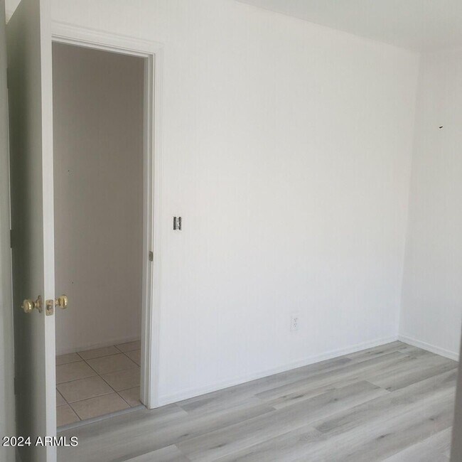 Building Photo - 14911 W Acapulco Ln