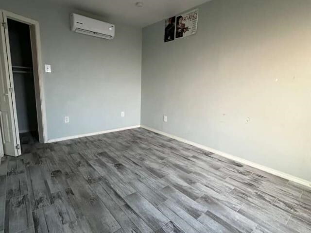 Building Photo - 6005 Asis