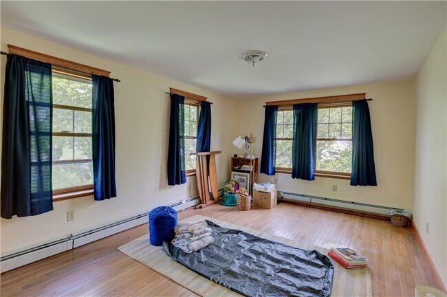 Building Photo - 127 Foote St