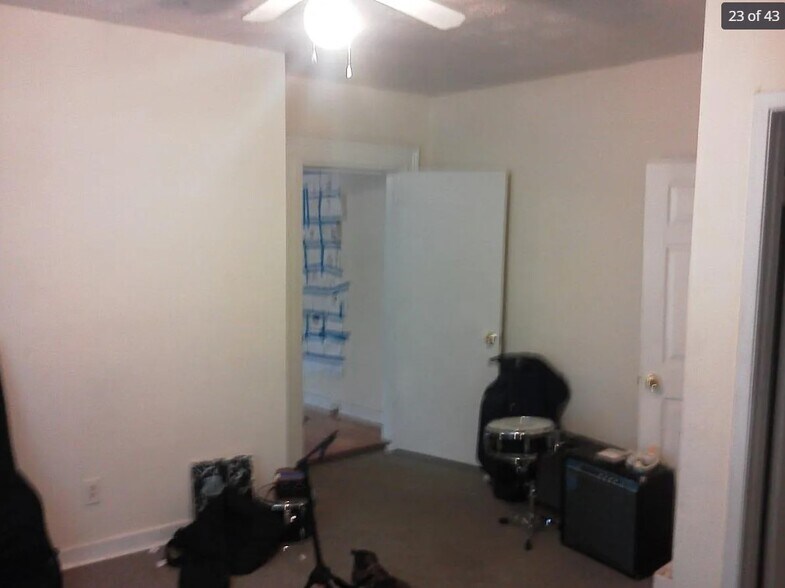 Building Photo - 341 Athens Ave