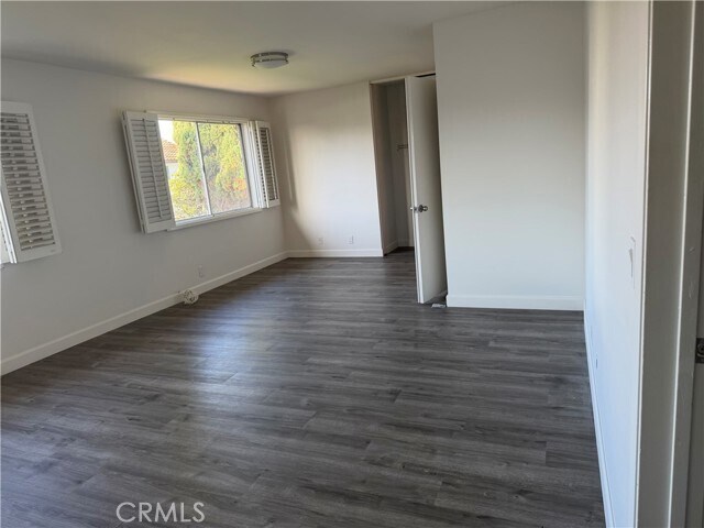 Building Photo - 8281 Devilwood Cir