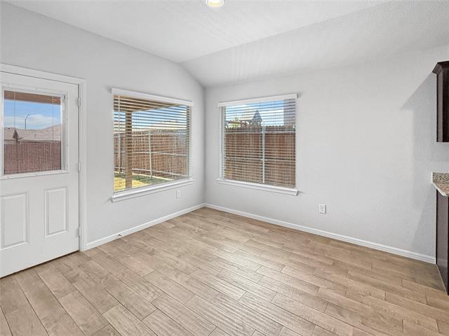 Building Photo - 9749 Walnut Cove Dr