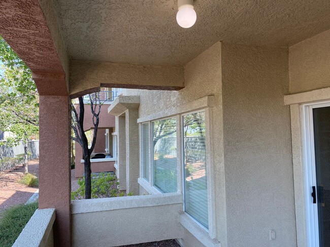 Building Photo - Summerlin!!! Gated!! Downstairs unit!! Tan...