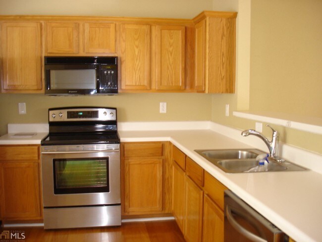 Building Photo - 160 Madeline Ct