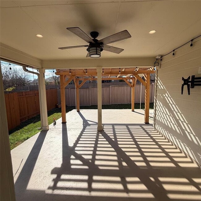 Building Photo - 1115 Sunny Meadows Loop