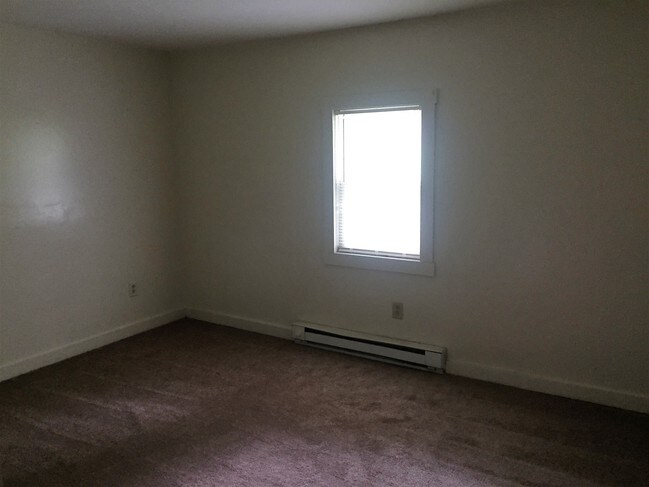Bedroom 1 - 609 Grove City Rd