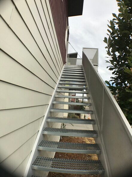 Building Photo - 2803 W 52nd Ave