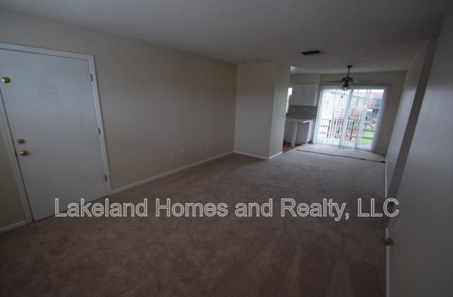 Building Photo - 1920 E Edgewood Dr