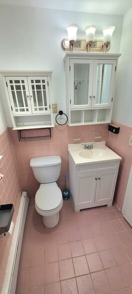 Building Photo - 7011 Grand Ave