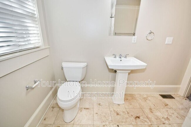 Building Photo - 63 Norwood Ave NE