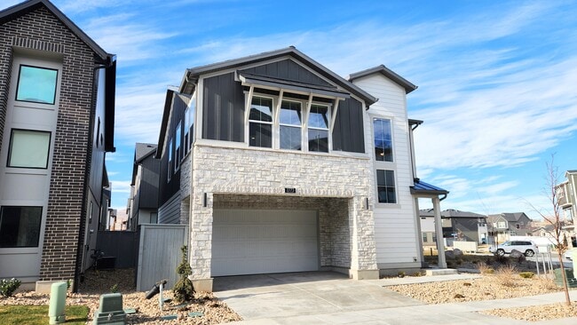 Building Photo - 2773 Tower Ml Wy