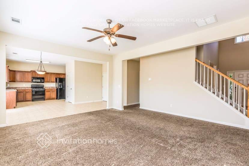 Building Photo - 75 Monarch Way