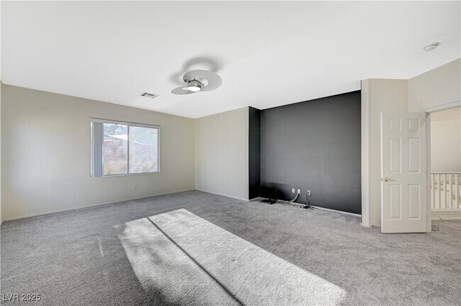 Building Photo - 57 Voltaire Ave