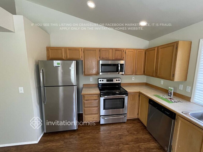 Building Photo - 5008 Norpoint Way NE