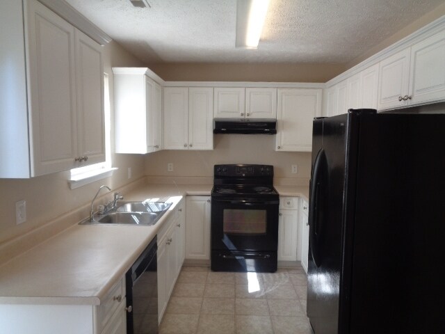 Building Photo - 804 Starglen Ct