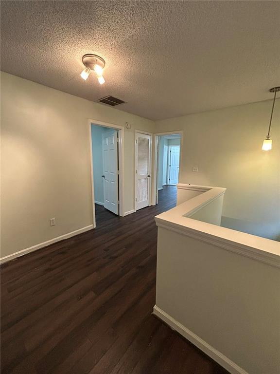 Building Photo - 1730 Paddlewheel Dr NE