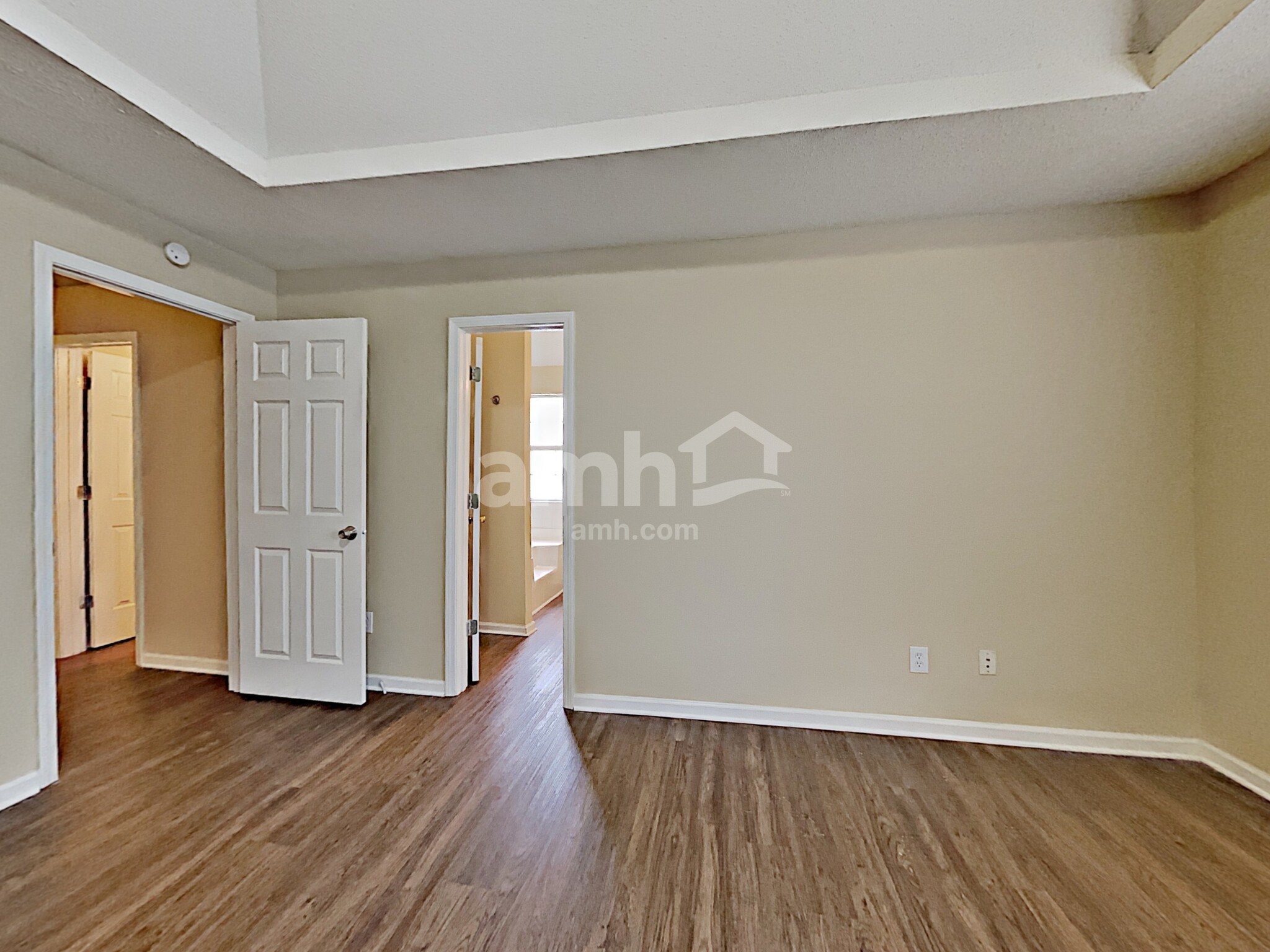 Building Photo - 716 Fletcher Dr