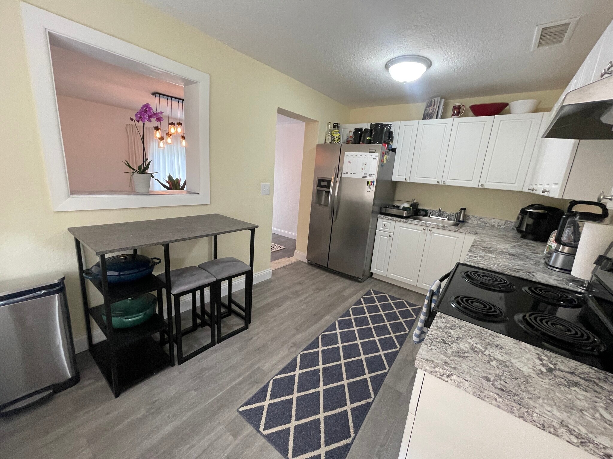 Building Photo - 3902 Westview Ave