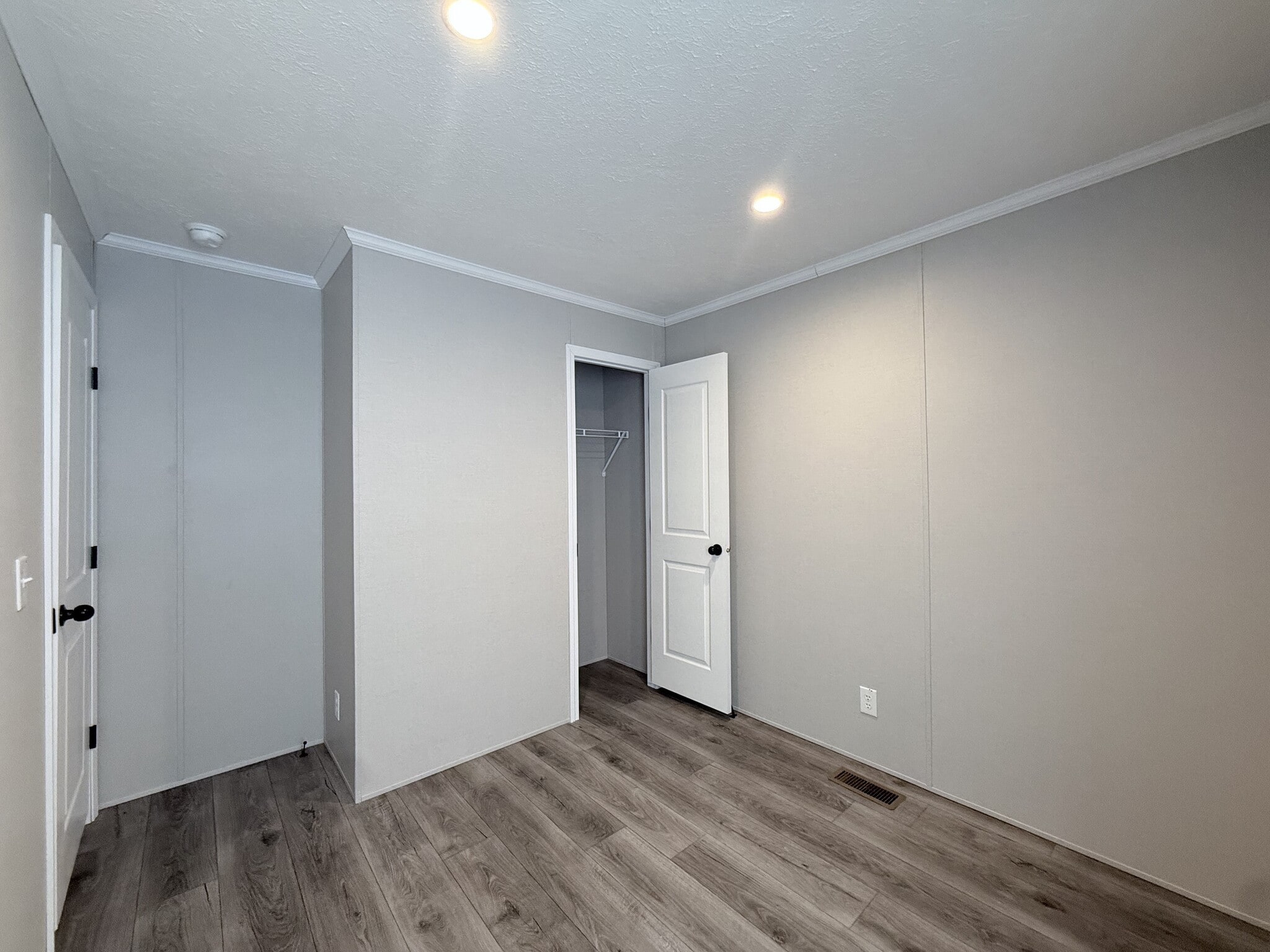 Building Photo - 52780 S Zacharias Ct
