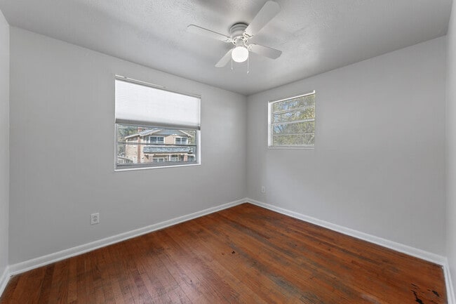 Building Photo - 1531 Louisiana St