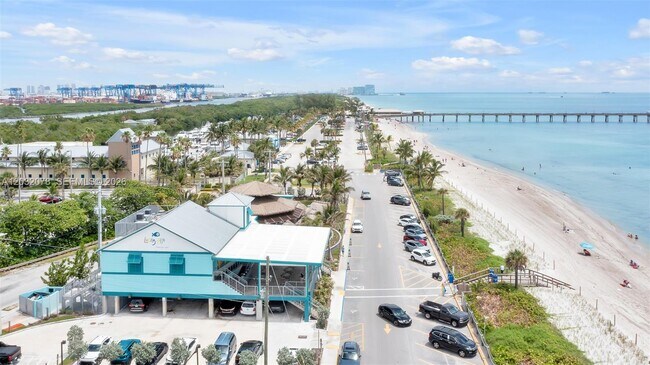 Building Photo - 6051 N Ocean Dr
