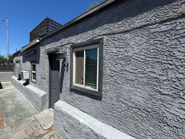 Building Photo - 1101 Stewart Ave