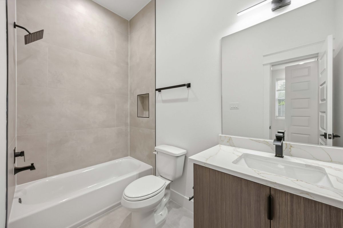 Building Photo - 6627 Katarani Dr
