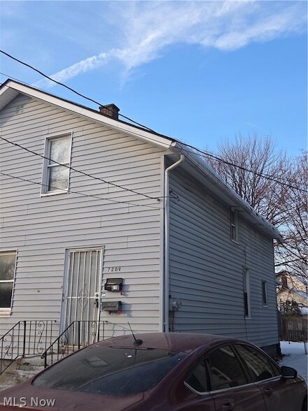 Building Photo - 7209 Park Ave