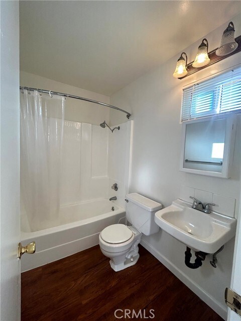 Building Photo - 231 Avenida Monterey