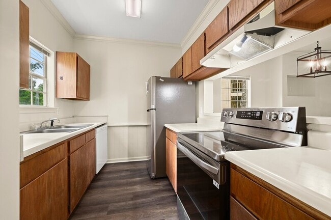 Building Photo - 5374 Rosedown Ct