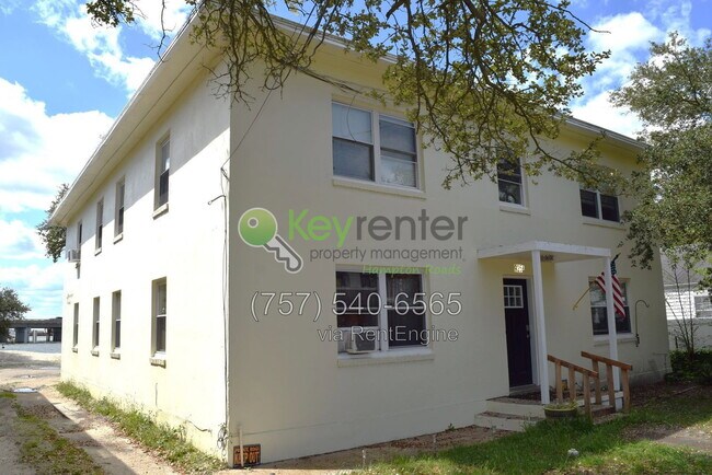 Building Photo - 925 Little Bay Ave