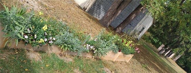 Building Photo - 15794 Grove St