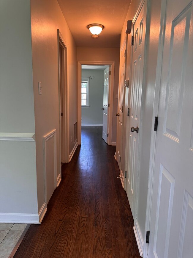 Building Photo - 3 Bedroom || 2.5 Bathroom Single Family Home