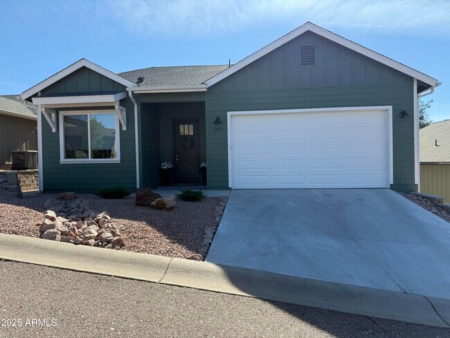 Building Photo - 2007 E Rainbow Trail