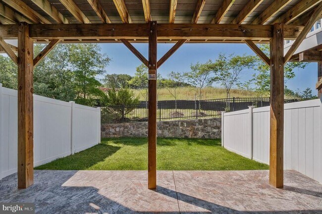 Building Photo - 10711 Hinton Wy