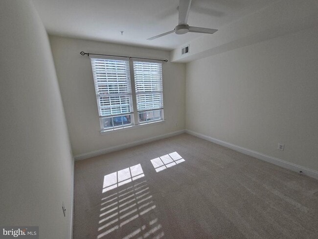 Building Photo - 487 Kornblau Terrace SE
