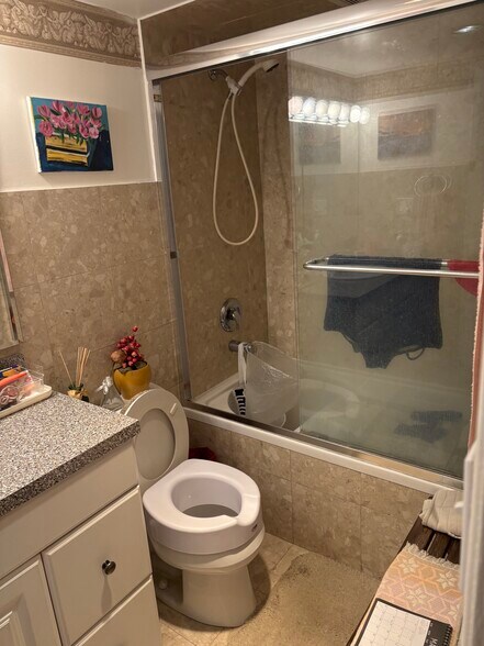 Building Photo - 475 Plum Creek Dr