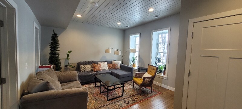 Primary Photo - 219 Park Row