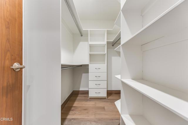 Building Photo - 12480 Viewcrest Rd