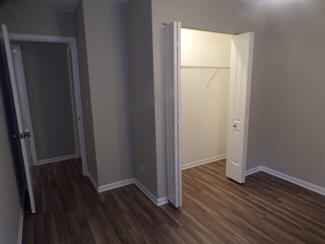 Building Photo - 558 Nantucket Way