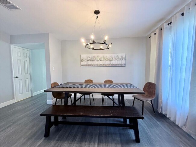 Building Photo - 12952 Dionysus Dr