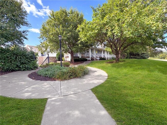 Building Photo - 4940 Underwood Ln N