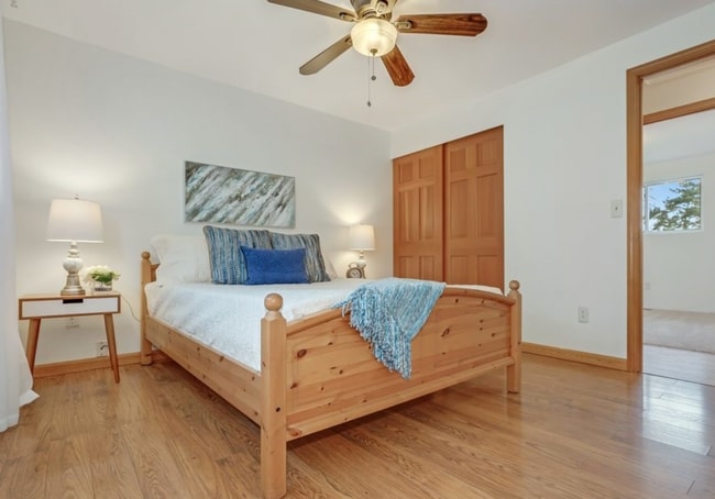 Building Photo - Beautifully Updated 4BR Split-Level Home i...