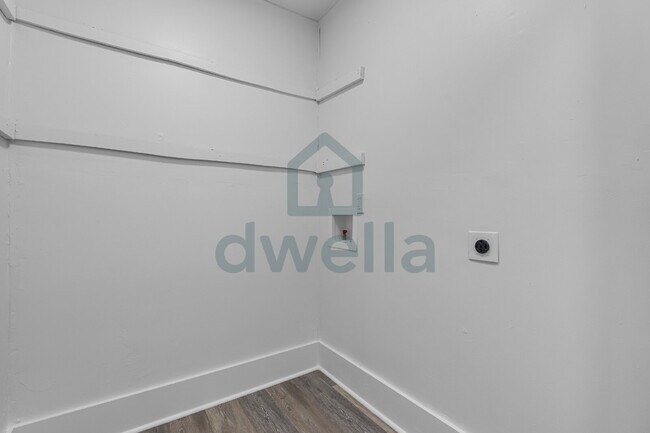 Building Photo - FULLY RENOVATED 3-Bedroom Rental Home on Woodlawn Ave.-UNMATCHED COMFORT, CONVENIENCE & VALUE!