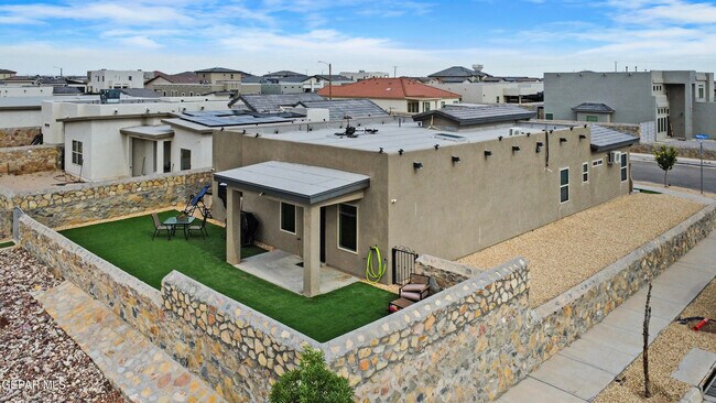 Building Photo - 12729 Methley Ave