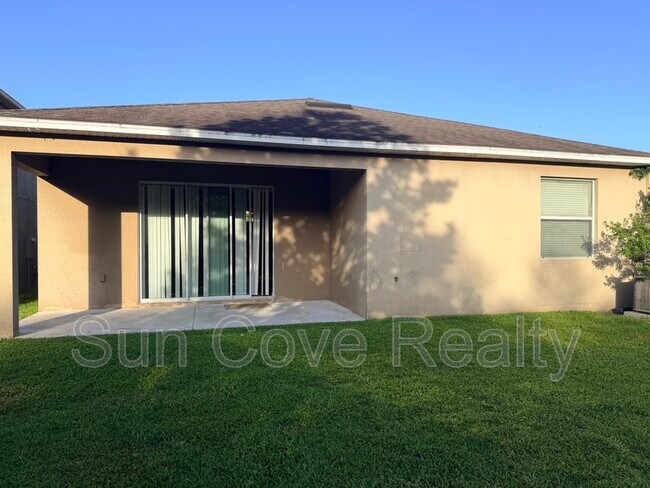 Building Photo - 2765 Carrickton Cir