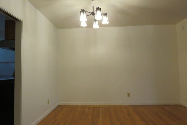 Building Photo - Cow Hollow - 2 Bedroom Flat