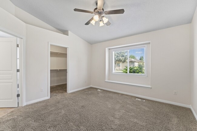 Building Photo - 1770 W Bellagio Dr